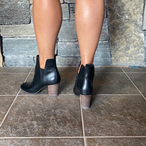 New Cole Haan leather boots ladies - Picture 4 of 4